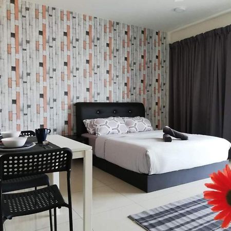 Peanut Butter Homestay - Trefoil Setia Alam シャー・アラム エクステリア 写真